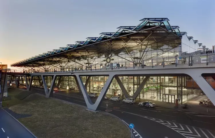 EPC 철강 터미널을 지원하는 공항